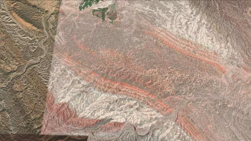 Illustration for article titled These Rainbow Mountains Are China's Secret Geological Wonder